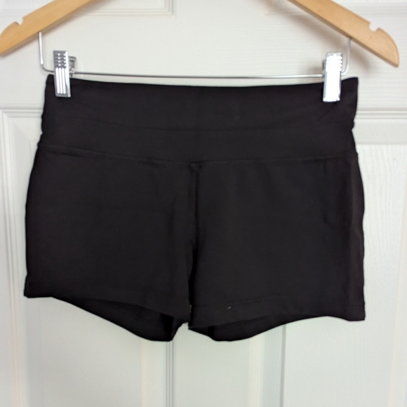 🔷Kyodan Women's Black Short Shorts - Women's Size Medium - Picture 1 of 8
